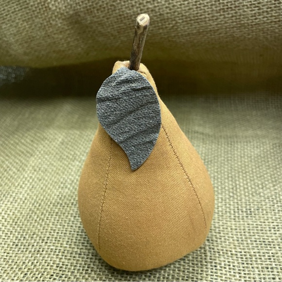 Homespun Pears, Set of 3 Cloth Pears in charming design. - Picture 2 of 6